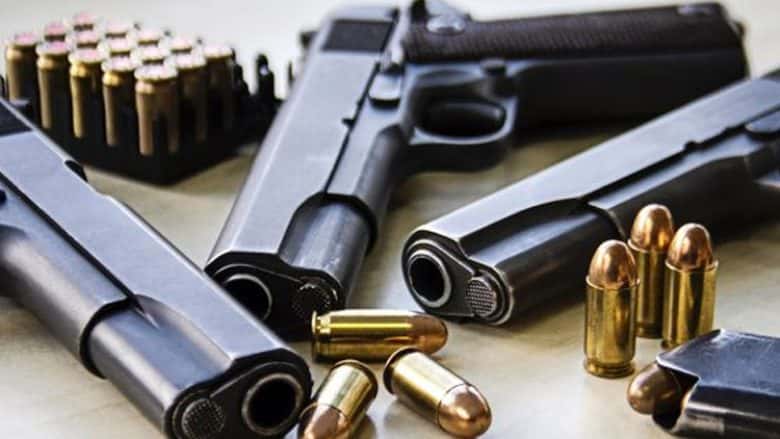 Expulsives he wanted to buy a gun, ended up wounded 20-year-old shoots himself in Ferizaj, people who offered him the gun disappear with him.