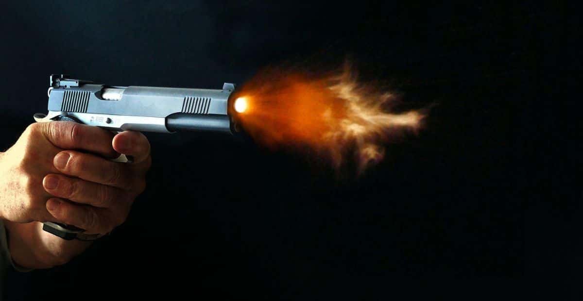Gunshots against four people in Decan, three suspects arrested