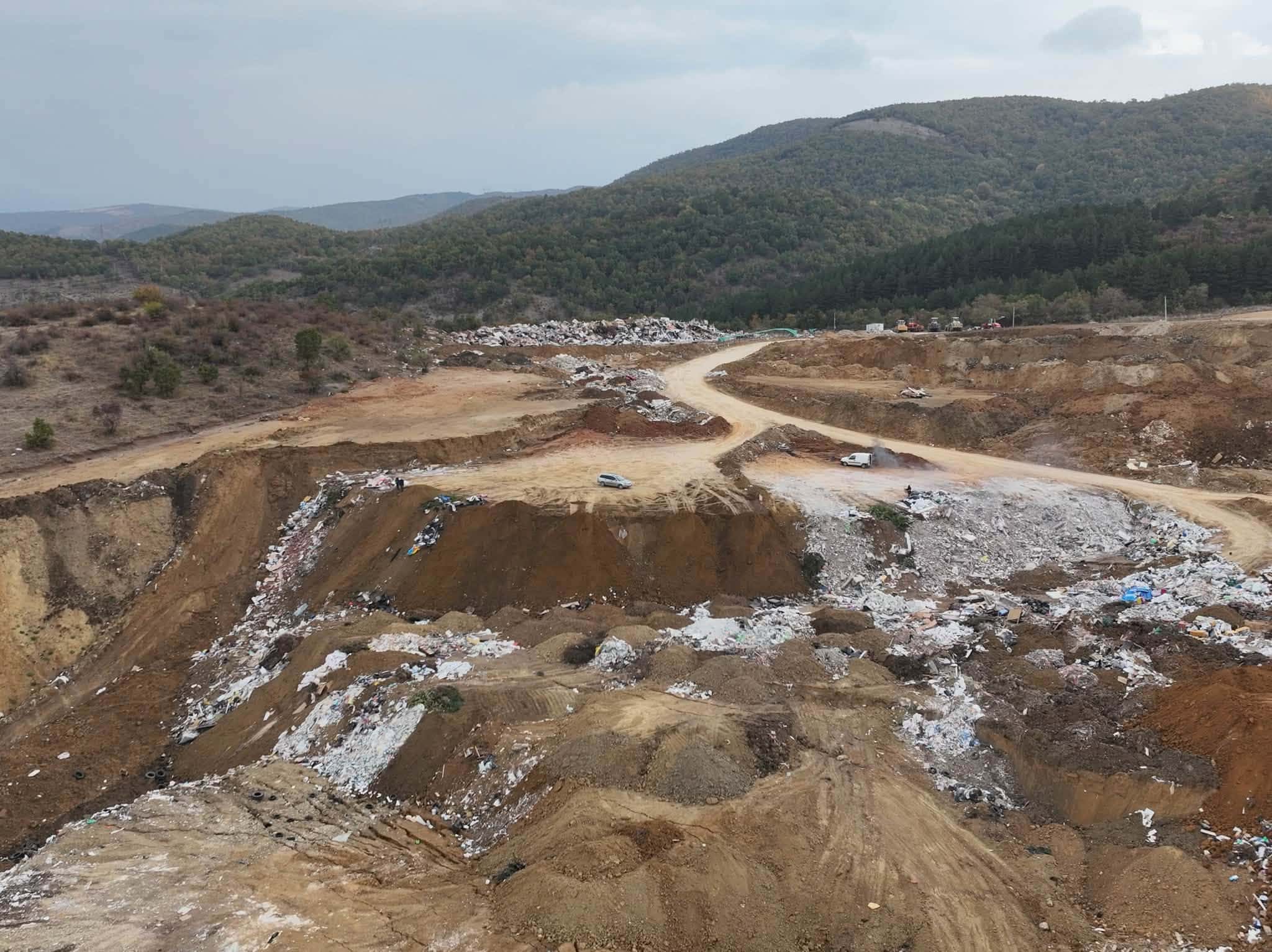 Pristina’s municipality of 5 thousand euros for waste and land depots
