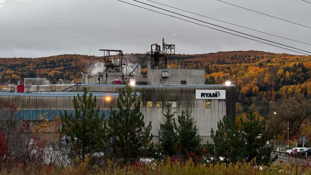 Trump’s tariffs can shut this Canadian town down, its inhabitants fighting to save it.