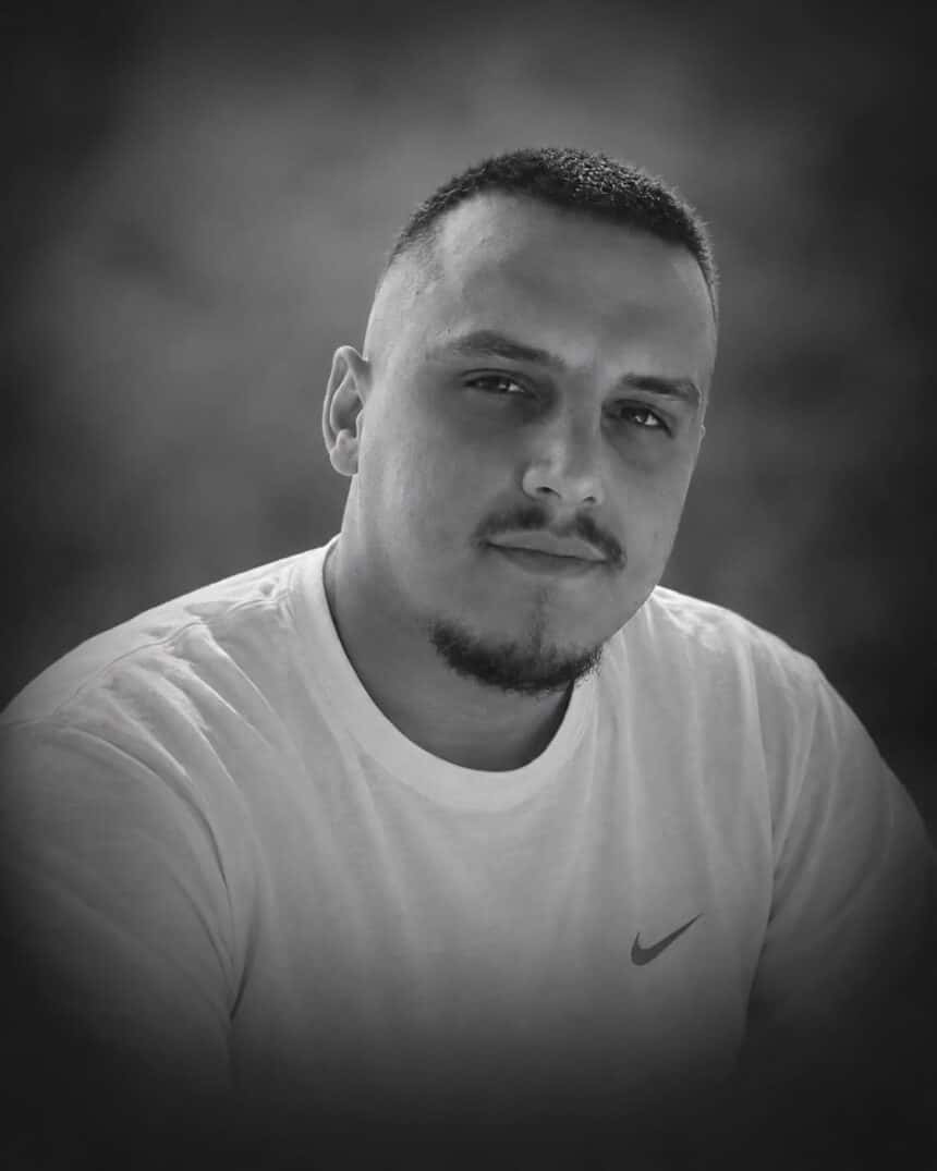Painful: Divided by Young Life Luan Kurtalan of Gjilan