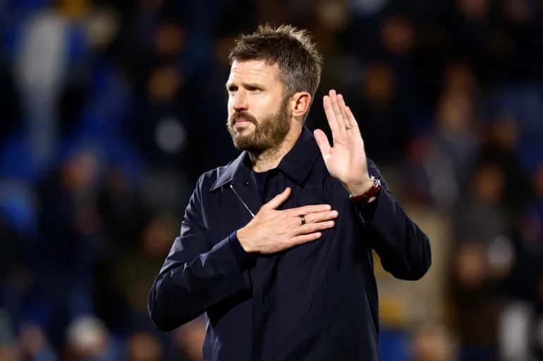 Michael Carrick takes part in Manchester United training center while the club discusses his fate