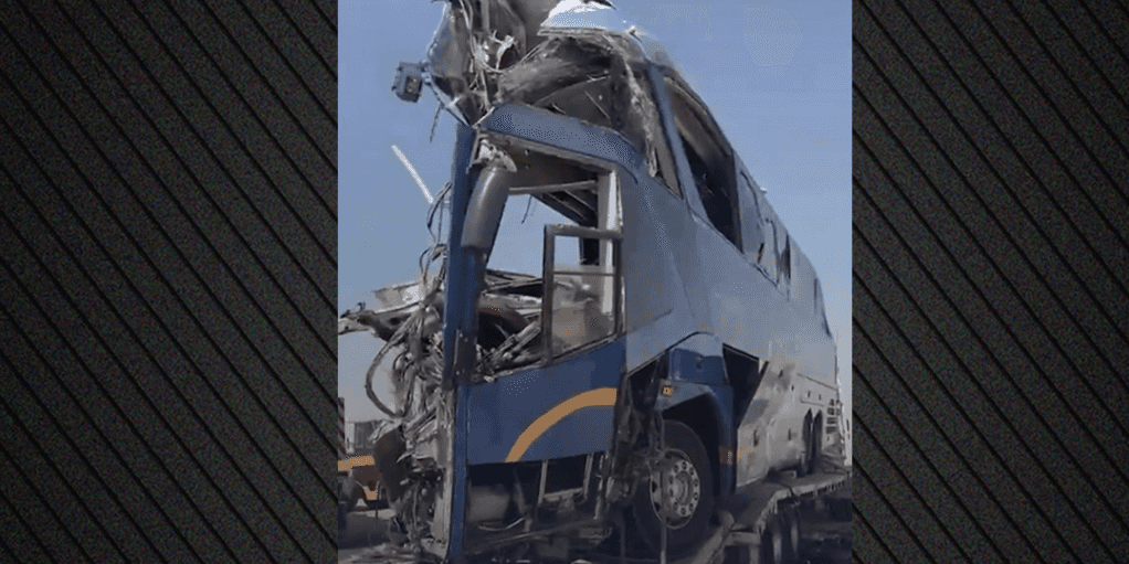 Heavy accident in Egypt, tourist bus hits truck 13 dead and 34 injured