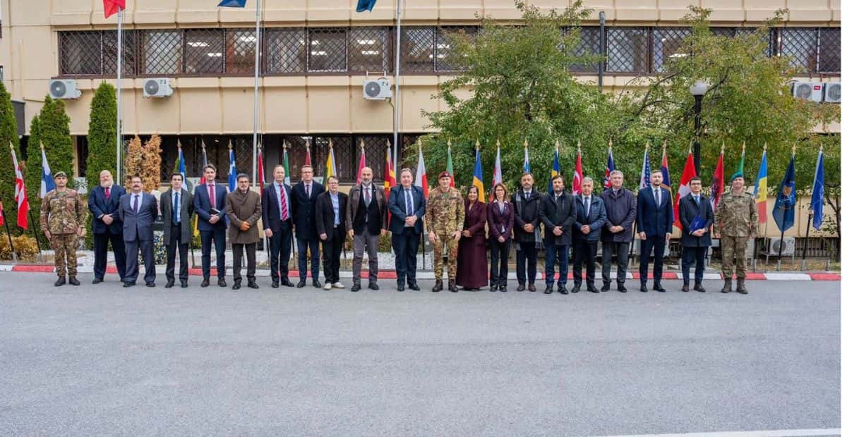 Delegation NATO  ‘{0}’barkon in KFOR, Kosovo security focus