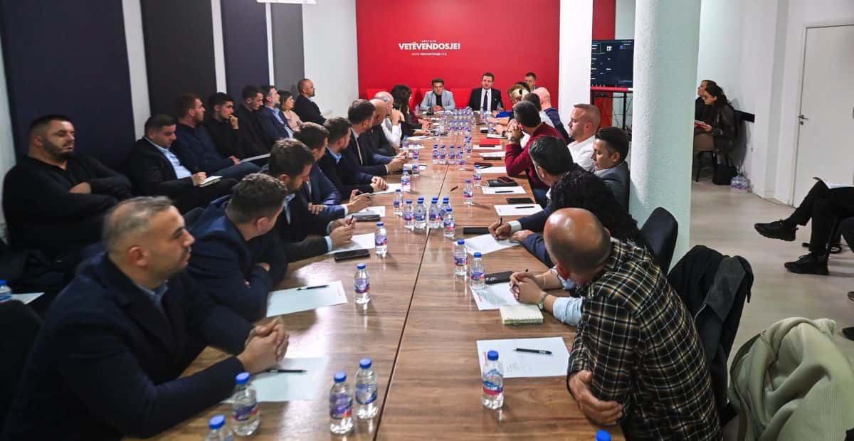 Kurti announces domestic elections in Vetevendosje