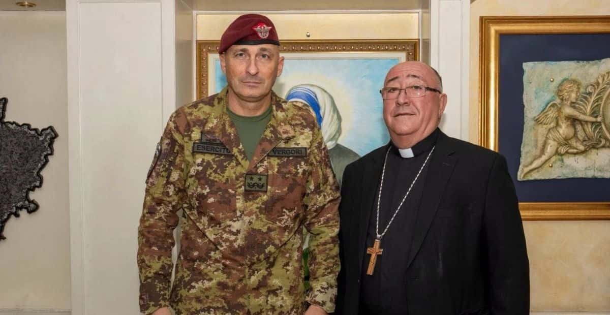 KFOR Commander Meets Archbishop Dode Gjergji, Discusss Dialogue Between Communities in Kosovo