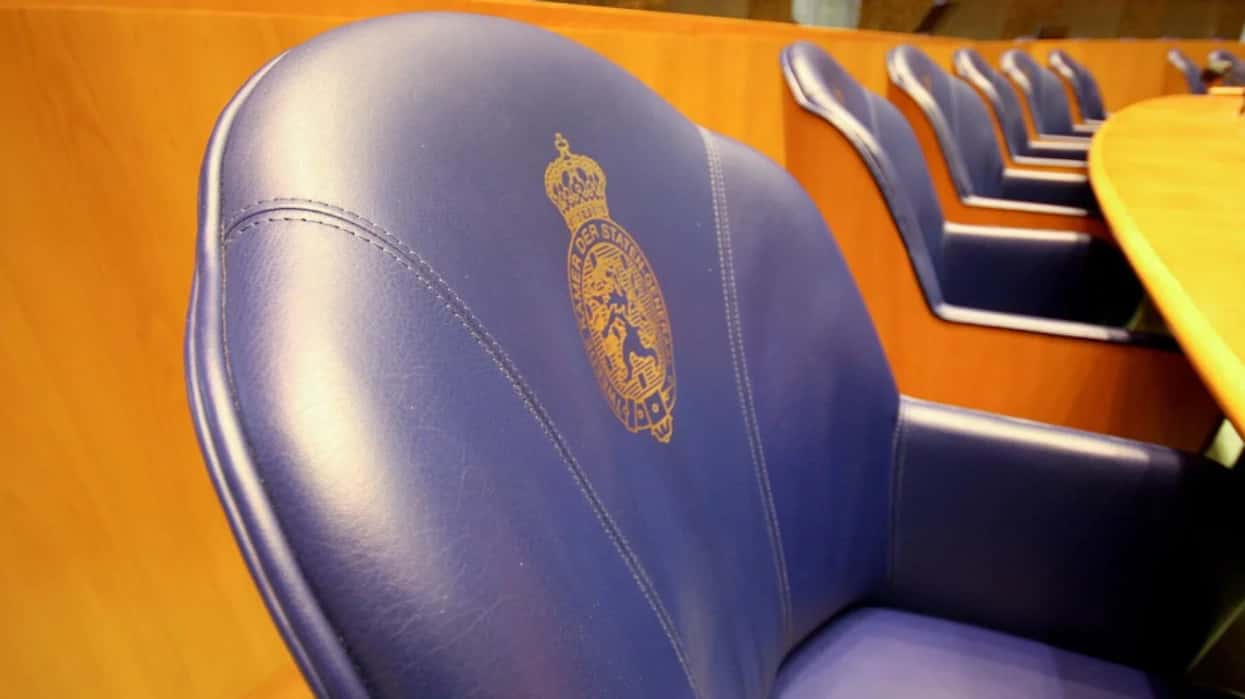 Almost half of Dutch deputies used IA for parliamentary speeches