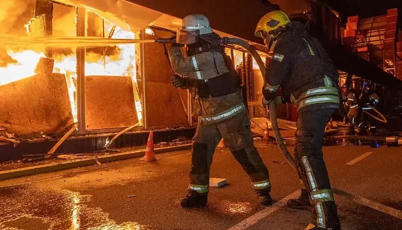 Fire at a market on the Sun Coast, no harm.