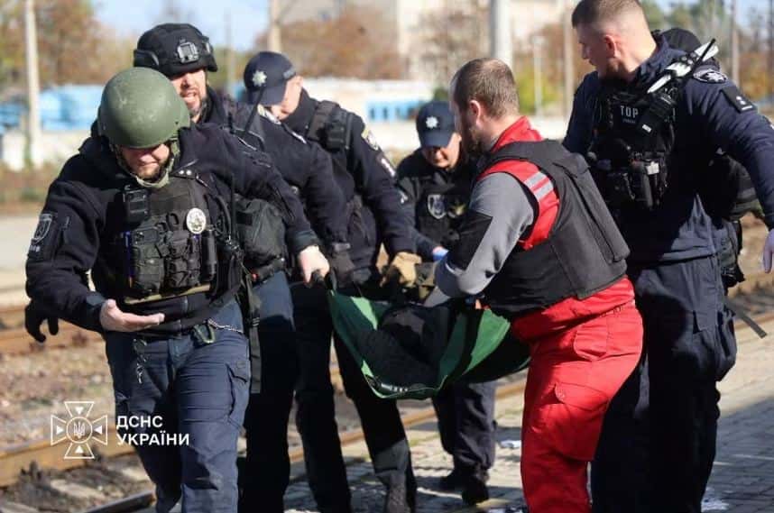 Russian attack on railway station in Dnipro, 15 killed and 10 injured