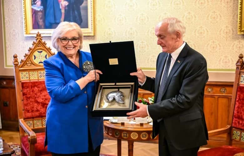 Shiroka Pula meets Hungarian counterpart, urges support for EU integration