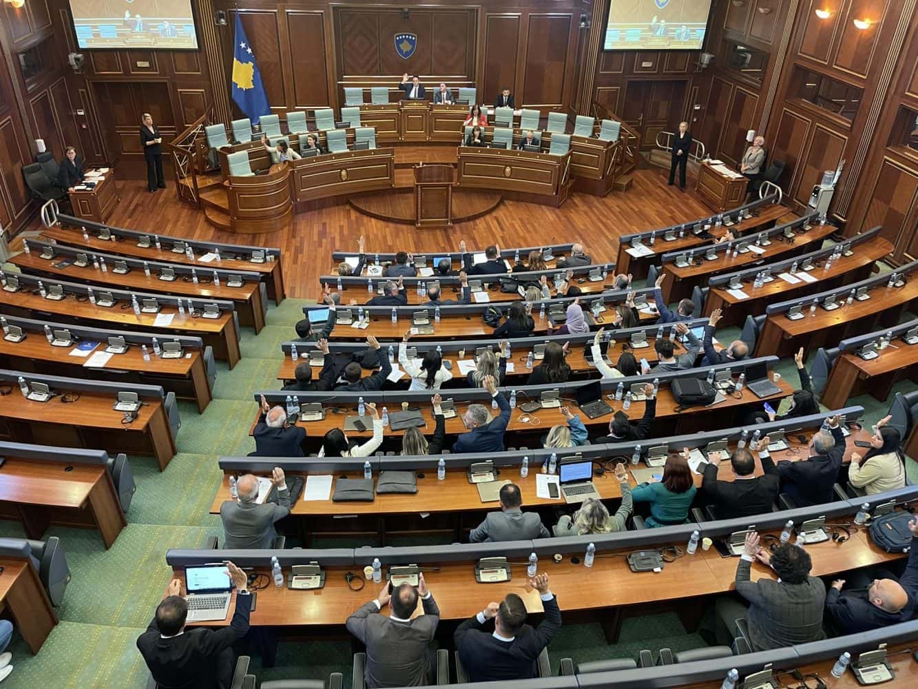 Returning Special Law to the Parliament Sparks Criticism, Political Conflicts