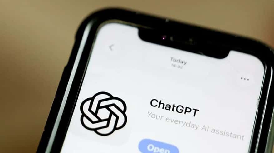 ChatGPT represents locked chats, access to PIN or biometric identification