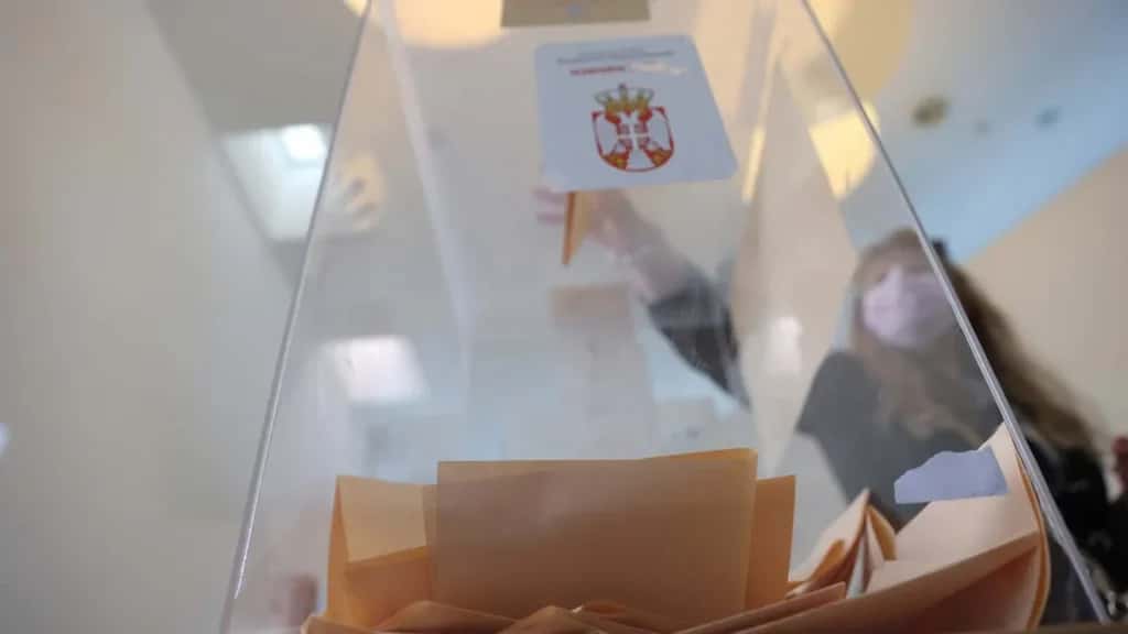Serbia votes today, student lists challenge Vuciqi’s power