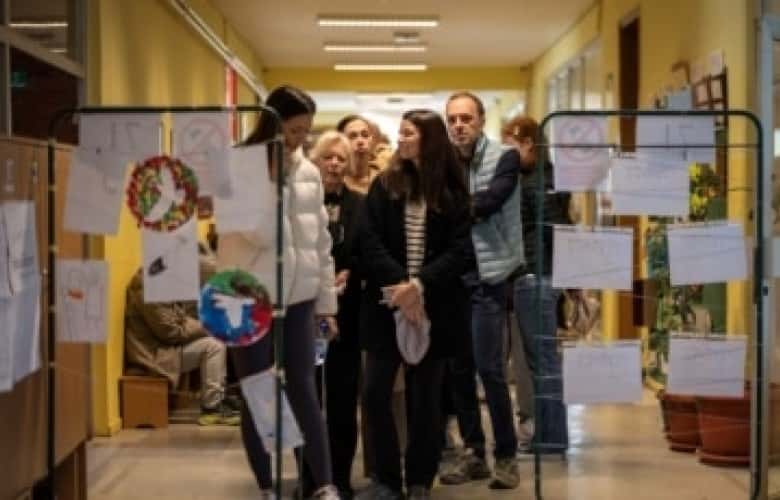CRTA: Election Day in Serbia associated with pressures, irregularities