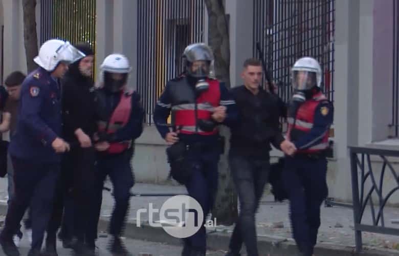 Protest balance: 270 arrested, 344 prosecuted, 9 suspended policemen