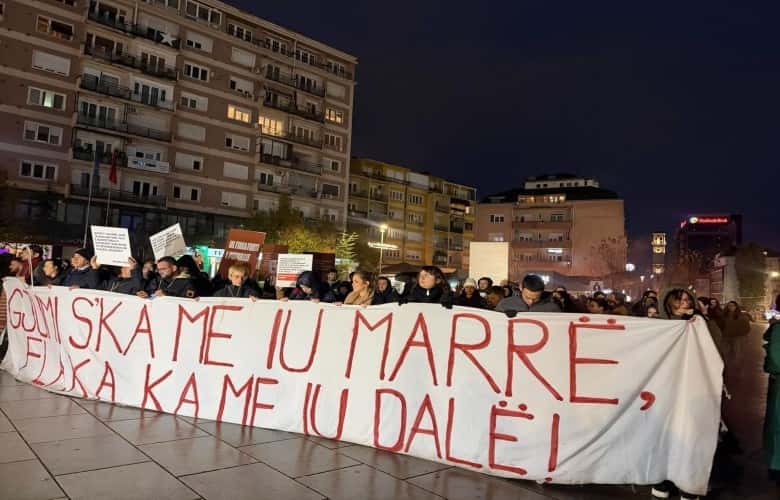 Protests continue in Pristina, Gervala, Svechla resignation sought