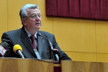 Kambovski, studentëve: Provimi i jurisprudencës mund të jepet shqip, por duhet njohuri e përsosur e maqedonishtes