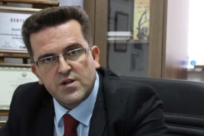 Selmani: Studentët shqiptarë nuk thonë se nuk e pëlqejnë gjuhën maqedonase, por kërkesat e tyre duhet të dëgjohen