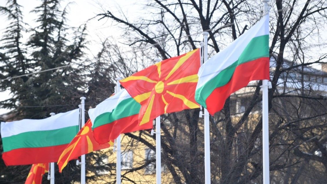 Petrova-Çamova: Bullgaria do të bllokon çdo tentativë të Shkupit për rinegocimin e propozimit francez