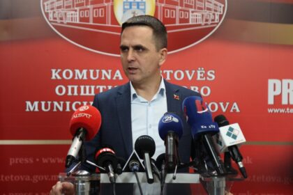 Kasami i përgjigjet opozitës: Ishte Dita e Evropës, prandaj intonuam vetëm himnin evropian