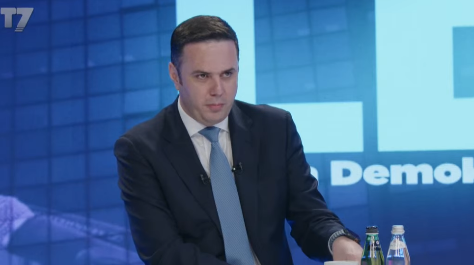 Abdixhiku: Përveç që do t’i rrisim shtesat, do t’i rregullojmë me ligj që mos të jenë vendime zgjedhore Abdixhiku: Përveç që do t’i rrisim shtesat, do t’i rregullojmë me ligj që mos të jenë vendime zgjedhore