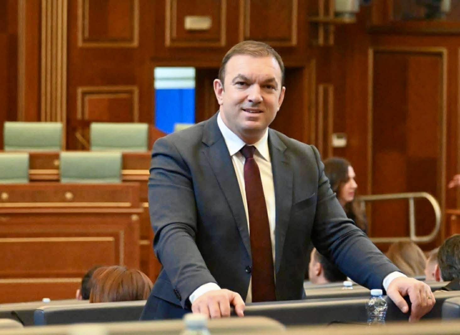Ish-deputeti Driton Hyseni tregon arsyet e moskandidimit për deputet në zgjedhjet e 7 qershorit