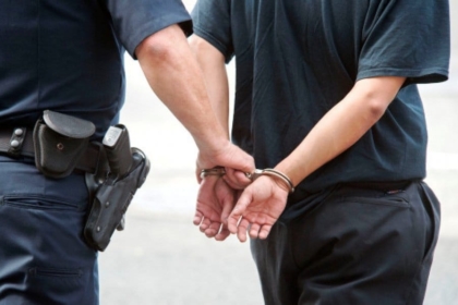 Arrestohet një person i kërkuar me urdhëresë gjykate 