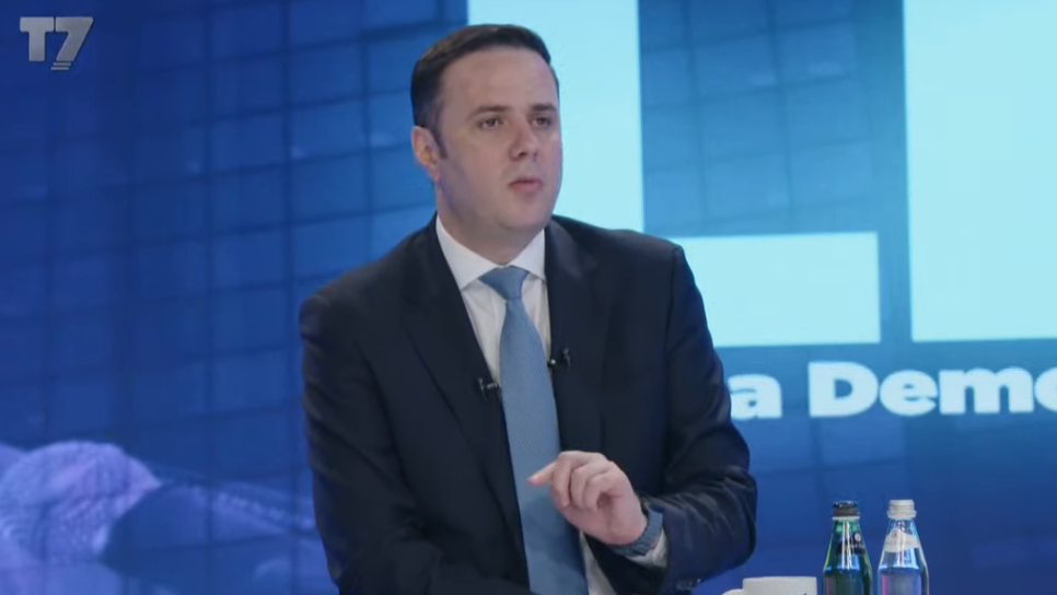 Abdixhiku: Bashkimi i LDK-së nuk është vetëm për zgjedhjet e 7 qershorit, por një projekt afatgjatë Abdixhiku: Bashkimi i LDK-së nuk është vetëm për zgjedhjet e 7 qershorit, por një projekt afatgjatë