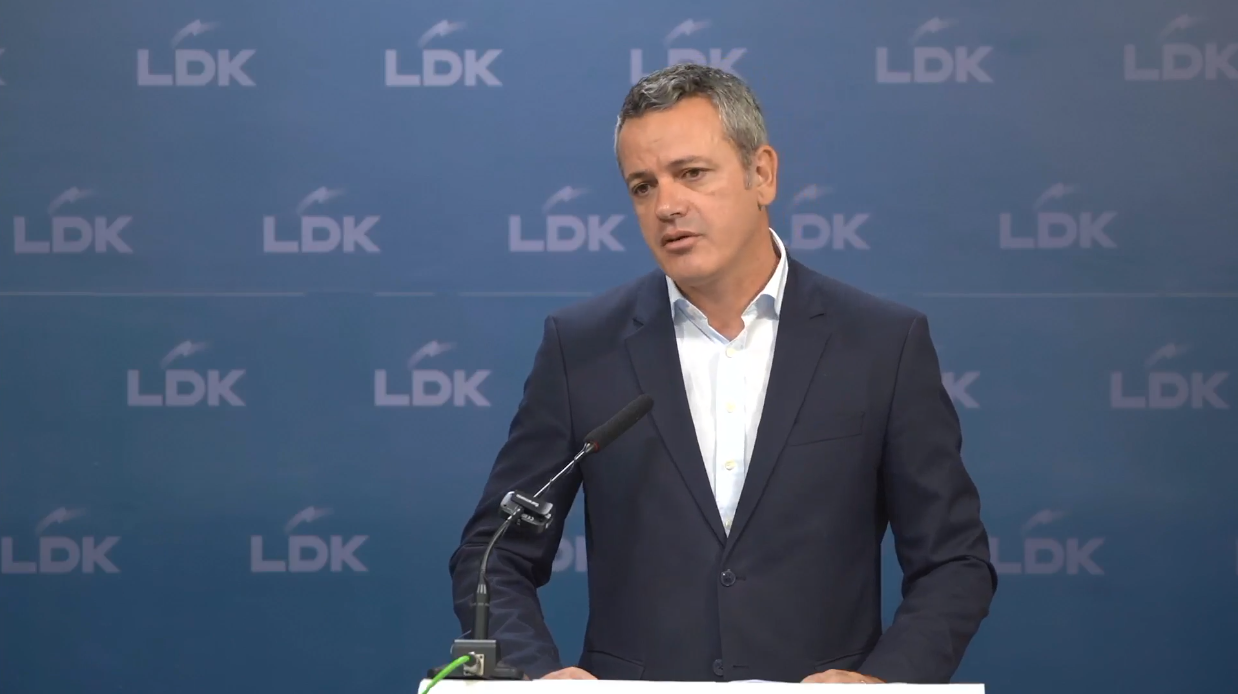 “Zemrat tuaja rrahin për Kosovën”, Gashi pasi diaspora nisi të votojë: Zgjedhni me mendje e zemër