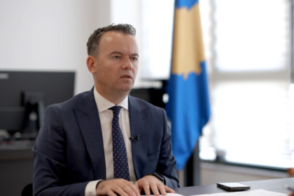 Vjosa Osmani në kërkim të një mandati të ri për presidente, Peci: Good luck