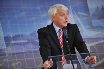 Shea: Duhet stabilitet politik në Kosovë, ndrsyshe s’ka rrugë të qartë përpara në procesin e integrimit euroatlantik