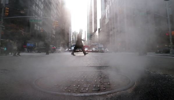 Zbriti nga makina dhe ra në pusetë, humb jetën 56-vjeçarja shqiptare në New York