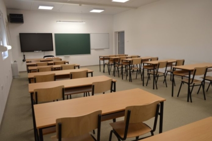 Gjimnazistet dyshohet se rrahën brutalisht një bashkëmoshatare në Malishevë