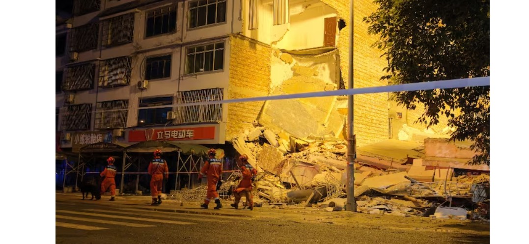Tërmeti i fortë godet Kinën – Shemben disa banesa, të paktën dy viktima ishin bllokuar nën rrënoja