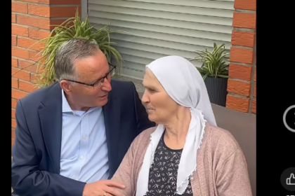 Hamza takon 75 vjeçaren: Më 7 qershor, bashkë do t’i themi “stop” krizës dhe do ta ndryshojmë Kosovën (Video)
