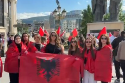Protesta e studentëve në Shkup, nis grumbullimi i protestuesve