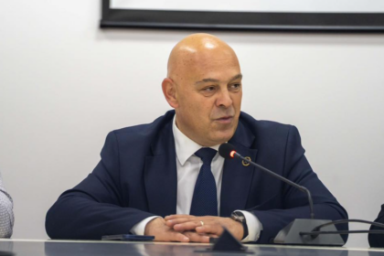 Ardian Gjini: Duhet të krijojmë kushte që qytetarët të pasurohen, synimi im është një Kosovë që krijon “Zuckerbergë”