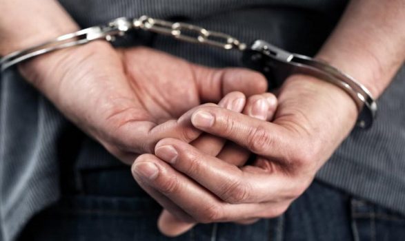 Ndalohet një roje pylli në Kamenicë, lëshonte fletëpërcjellje për masë drusore që vinte nga Serbia
