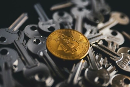 Ku shkojnë bitcoin-et kur pronari i tyre ndërron jetë?