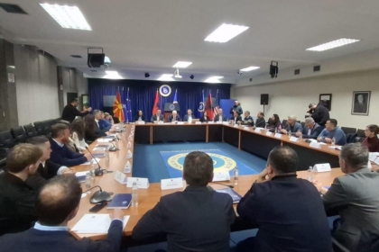 BDI: Keqtrajtimi i studentëve shqiptarë nga Tirana nga ana e policisë, janë dëshmi e një skandali institucional