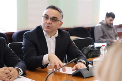 Tahiri: Përçarja e shoqërisë ka nisur nga “Dhomat e linçimit” të VV-së