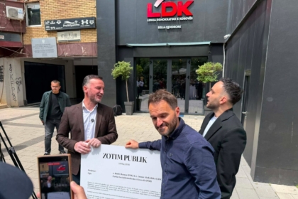 PSD aksion para LDK-së, Paris Guri përplaset me Molliqajn: Shkoni te zyrat e pushtetit