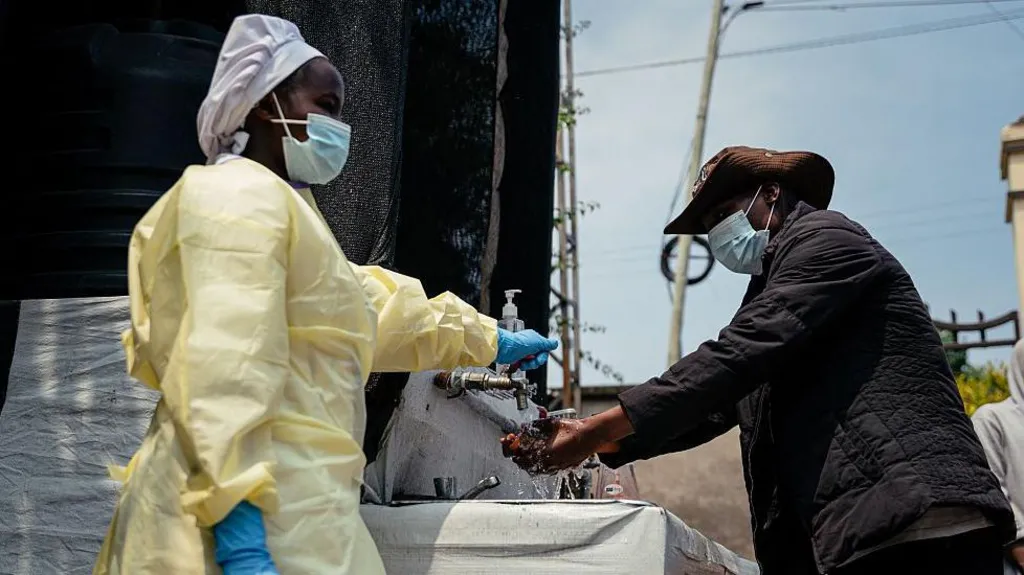 Të paktën 131 të vdekur nga shpërthimi i Ebolës në Kongo, thonë zyrtarët