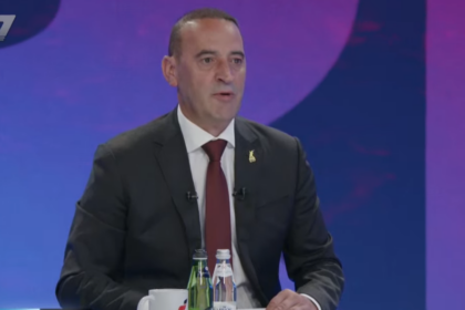 Haradinaj: Kandidatura e Ardian Gjinit e ka shqetësuar Kurtin – Qeveria nuk investoi në Gjakovë