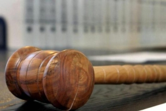 Dështon seanca në rigjykimin ndaj Cedomir Aksiqit për krime lufte, mungoi avokati mbrojtës