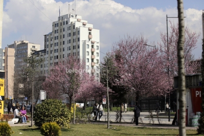 Java sjell mot të ndryshueshëm dhe temperatura deri në 23 gradë