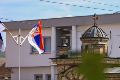 Pas dekadash në institucionet serbe në Kosovë, shkarkime nga puna “për arsye politike”