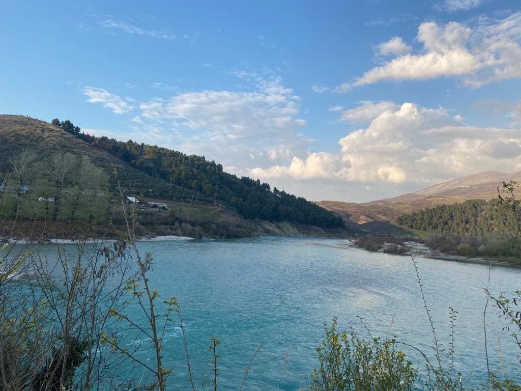 Moti në Shqipëri, alternime vranësirash dhe intervale me diell