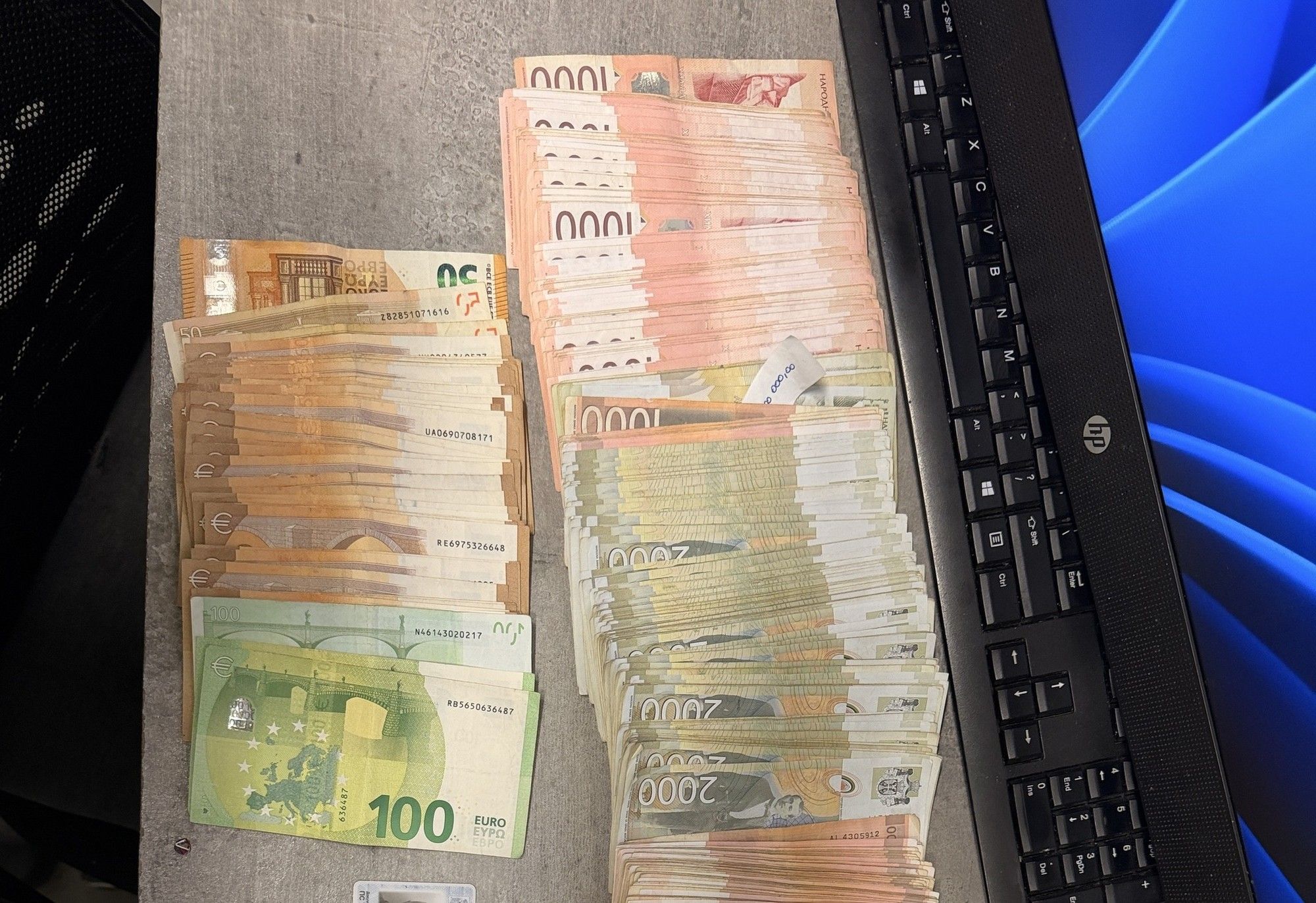 Tha se nuk ka asgjë për të deklaruar, ia gjejnë mbi 10 mijë euro gjatë kontrollit– Dogana njofton për rastin në pikën kufitare Jarinjë