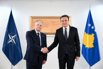 Kurti në takim me Zëvendës Ndihmës Sekretarin e Përgjithshëm për Partneritete në NATO flet për mbrojtjen dhe Xhandarmërinë